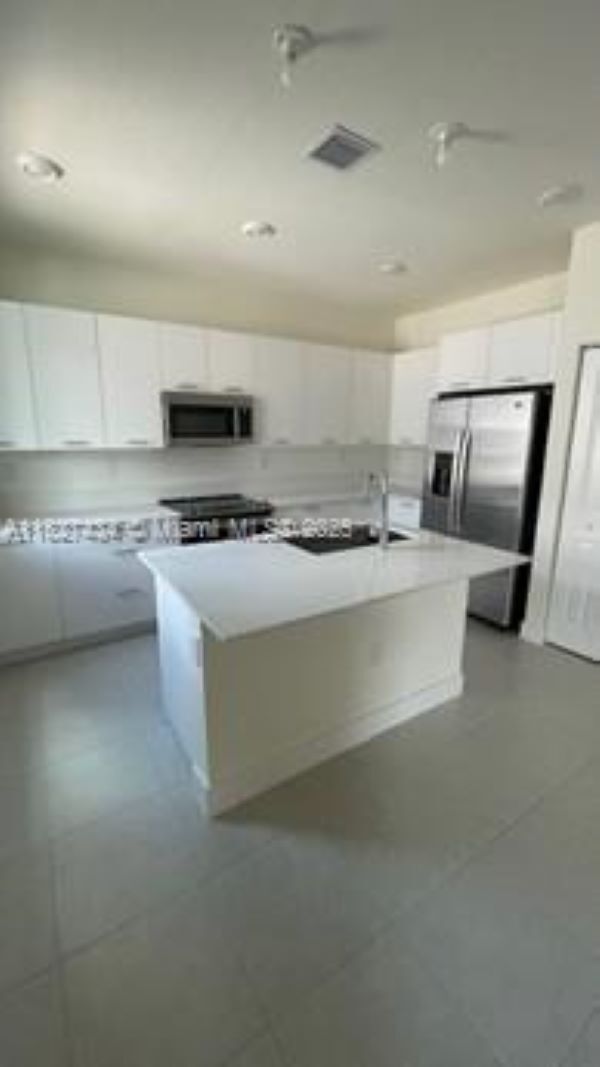 Foto del edificio - 4239 NW 83rd Path