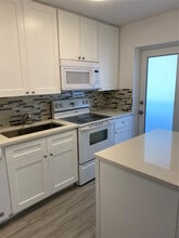 Building Photo - 4502 N Federal Hwy