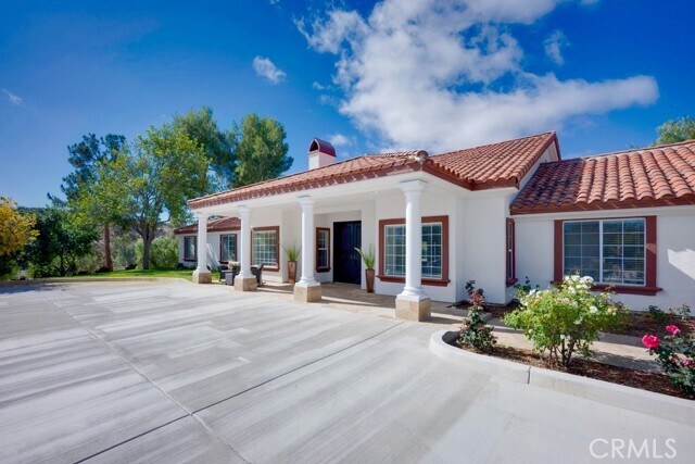Building Photo - 39555 Ave Bonita