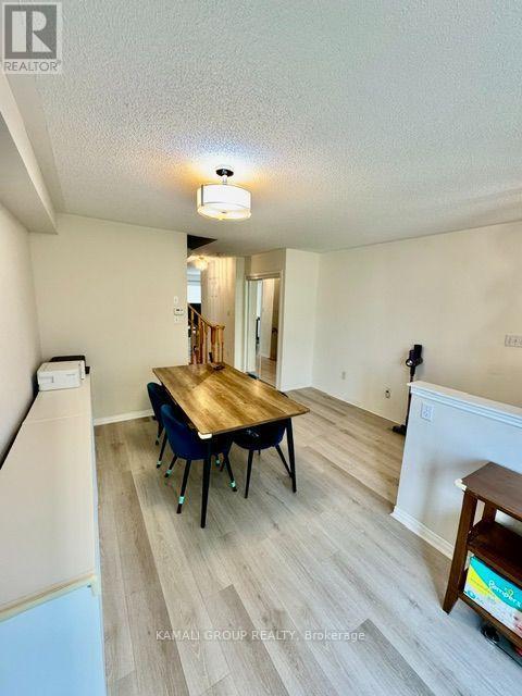 Building Photo - 300 Flagstone Way