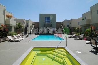 Foto principal - 21021 Vanowen St