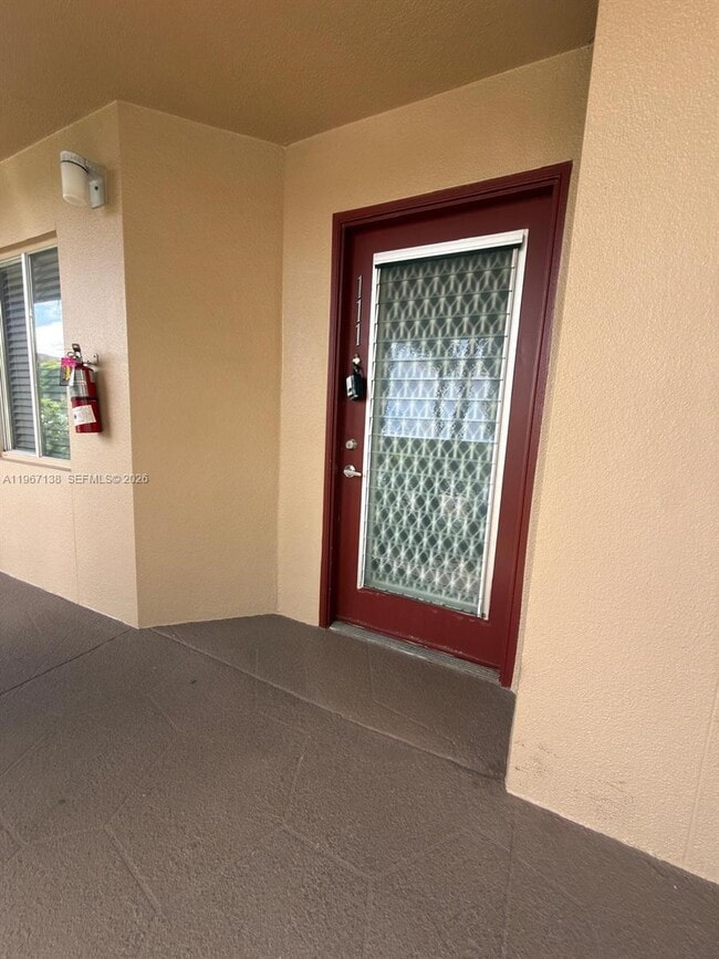 Building Photo - 950 SW 138th Ave