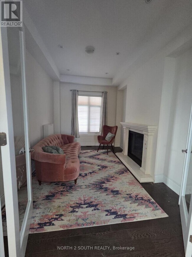 Building Photo - 34 Straw Cutter Gate