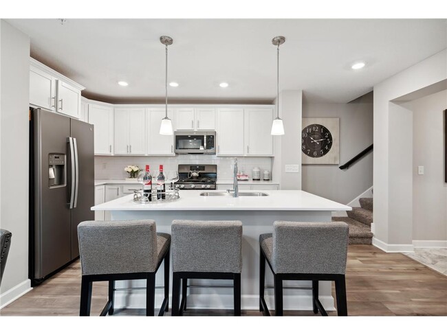 Decorated Model - 10887 Fountain Pl N
