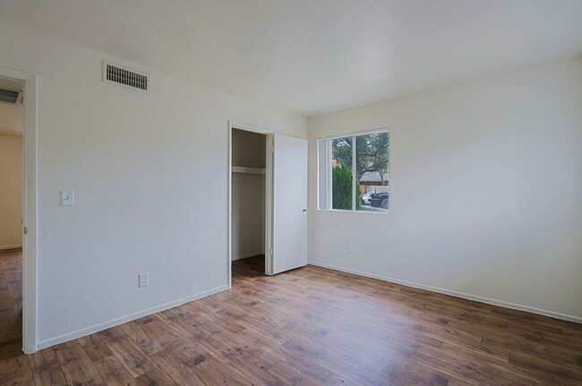 Building Photo - Sahuaro West Apartments