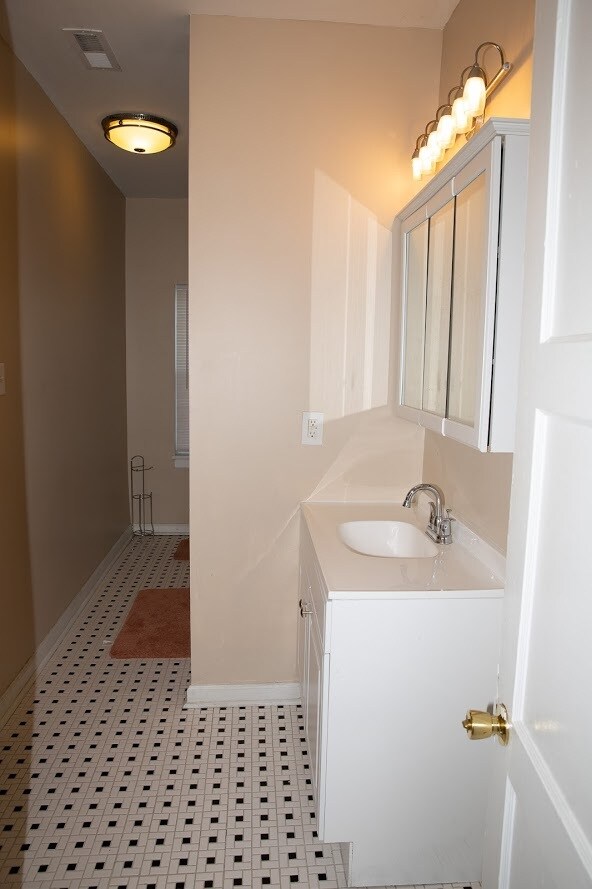 FULL BATH UPSTAIRS - 409 N Monroe St