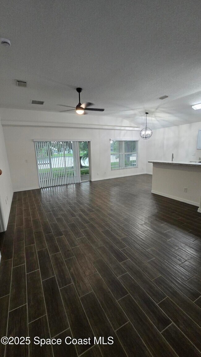 Foto del edificio - 1152 Bainbury Ln