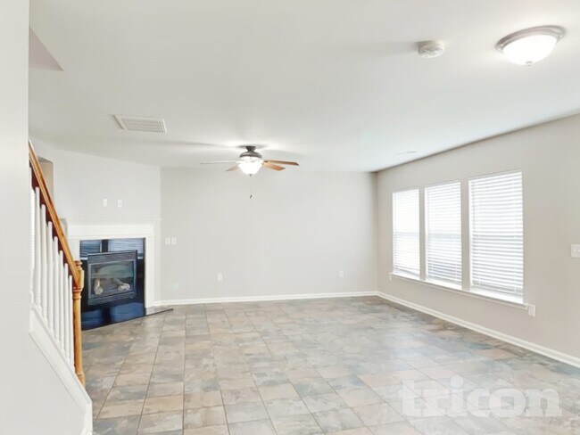 Building Photo - 310 Waterlemon Way