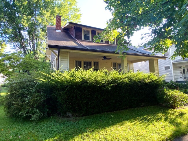 Foto del edificio - 152 Morris Ave