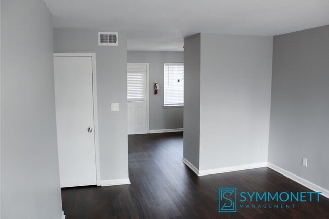 Building Photo - Call Leasing office for promotion details.