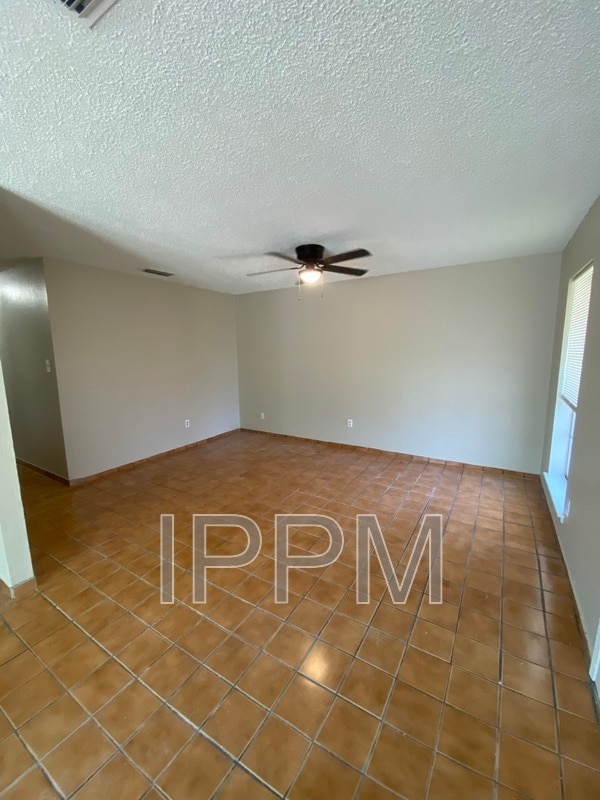 Building Photo - 1014 W Memphis St