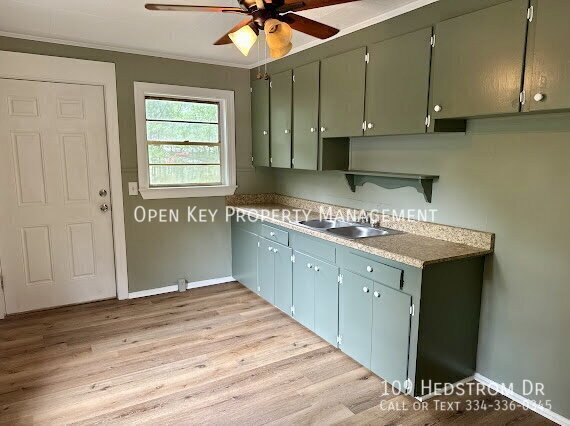 Building Photo - 109 Hedstrom Dr