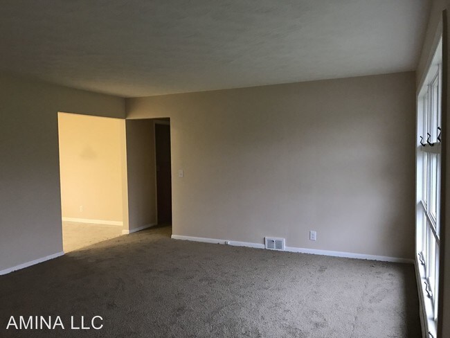 Foto del edificio - 39 Ingram Dr