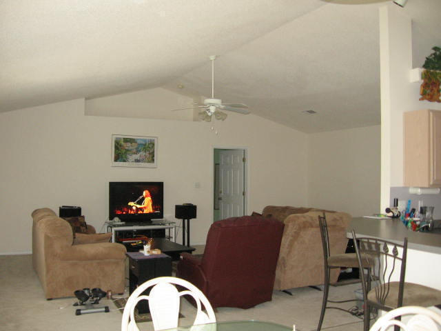 Building Photo - 256 Beacon Way