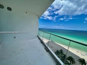 Building Photo - 16901 Collins Ave