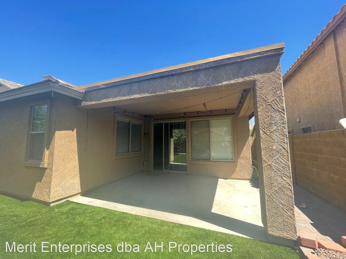 Building Photo - 3 br, 2 bath House - 15445 W COTTONWOOD CI...