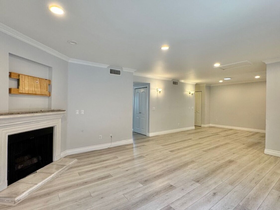 Foto principal - Stylish Burbank Condo with Modern Touches ...