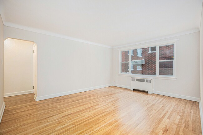 Photo du bâtiment - 340–376 Tillbury Avenue