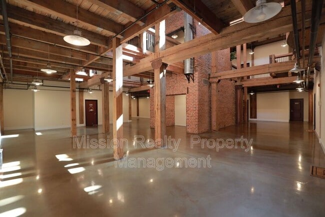 Photo - 815 Porter St Apartment