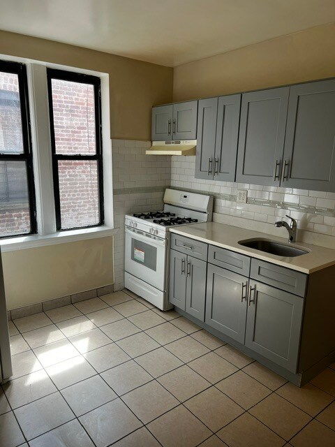 Foto del edificio - 529 34th St
