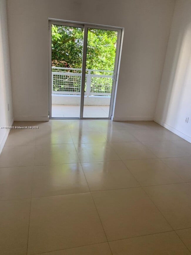 Foto del edificio - 471 NE 25th St