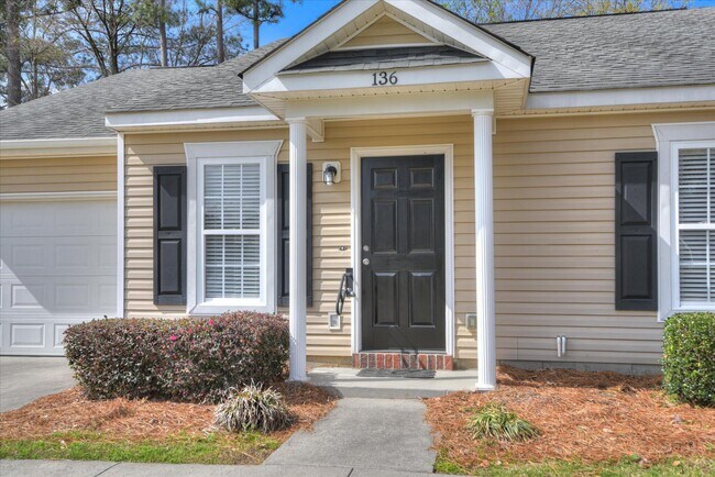 Building Photo - 136 Haley Dr