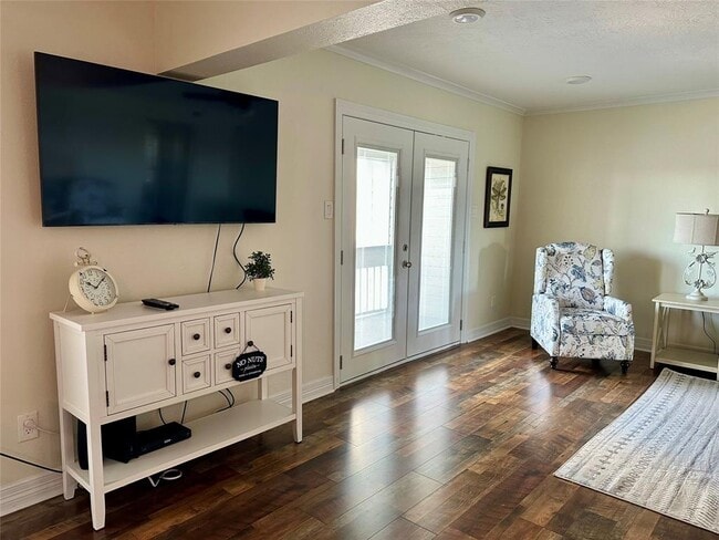 Building Photo - 520 Pleasure Pier Blvd