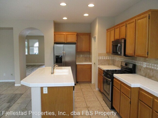 Foto del edificio - 4 br, 2 bath House - 5202 Cobalt Way