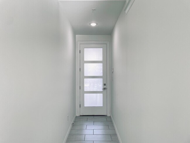 Foto del edificio - 9915 Borna Dr