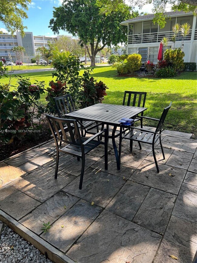 Foto del edificio - 62 Harwood Crescent