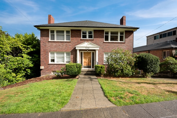 Photo - 5026 22nd Ave NE (Seattle, WA) Apartment