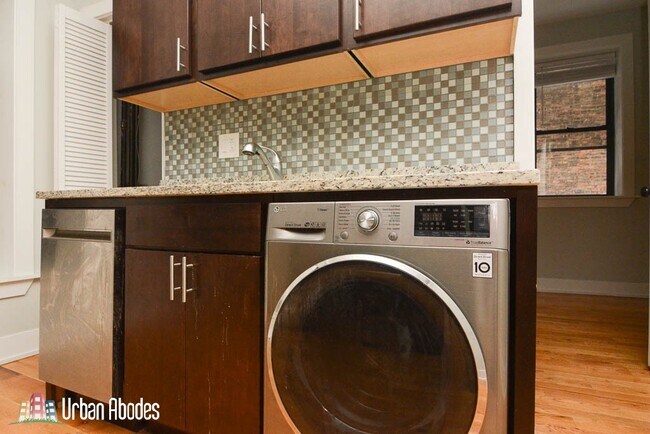 Foto del edificio - 622 W Oakdale Ave