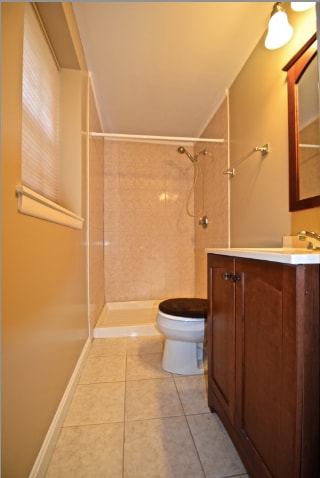 Foto del edificio - 35 Lake Shore Ct