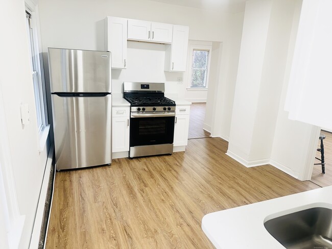 Building Photo - 81 Mill River St