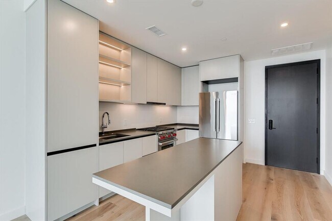 Foto del edificio - 610 Davis St