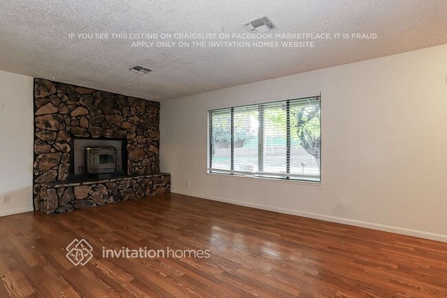 Building Photo - 4415 Patterson Dr