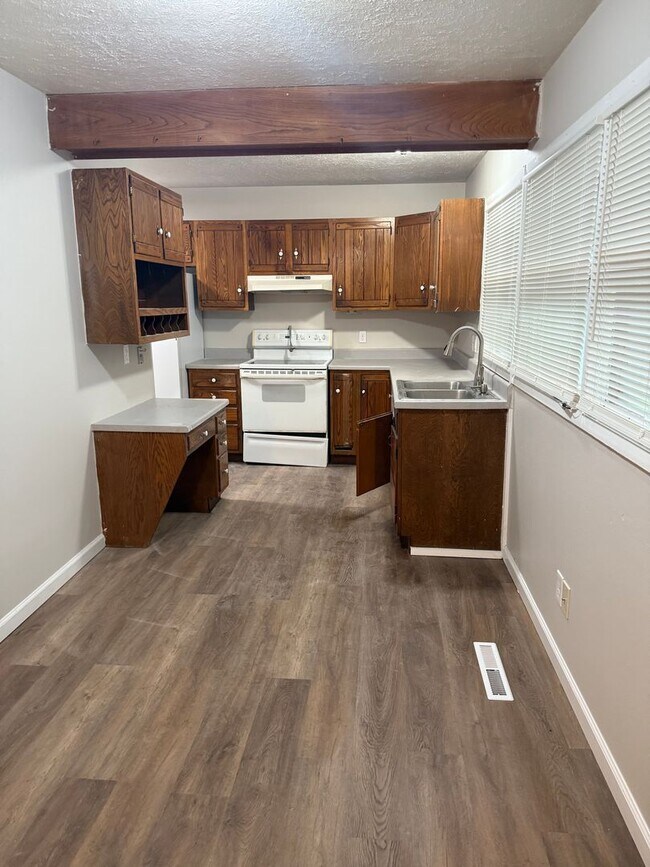 Foto del edificio - Newly Remodeled 3 bedroom 1.5 bath