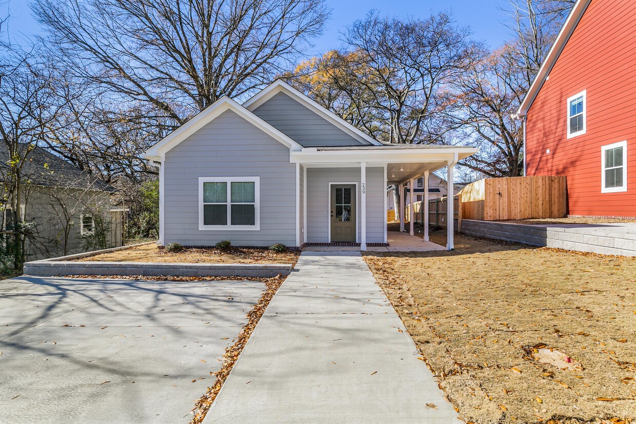 Primary Photo - 239 Cedar St
