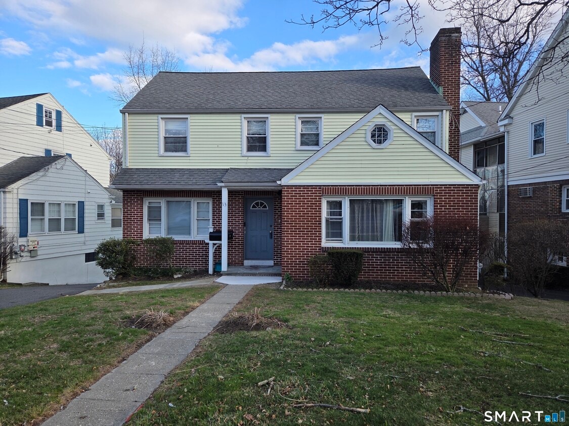 Photo - 13 Rock Spring Rd (Stamford, CT)