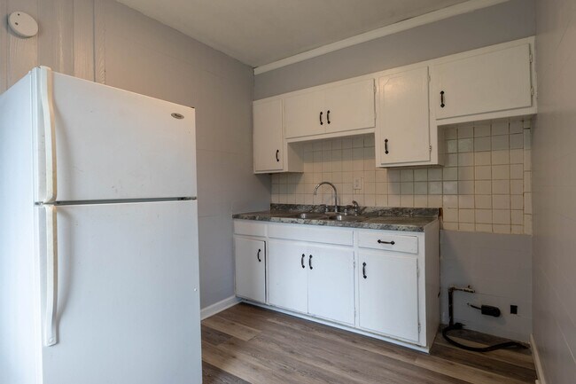 Building Photo - 507 Maier Dr