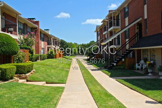 Building Photo - 4400 Hemingway Dr