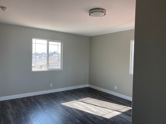 Foto del edificio - 3246 W 134th St