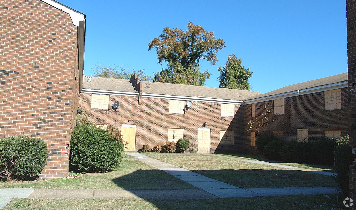 Building Photo - 7816 San Antonio Blvd