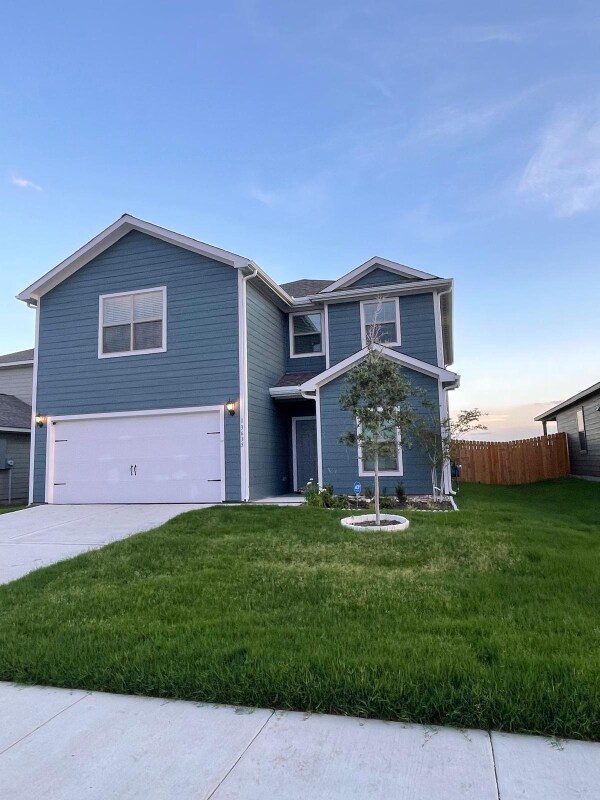 Foto principal - 13635 Logan Pass Dr