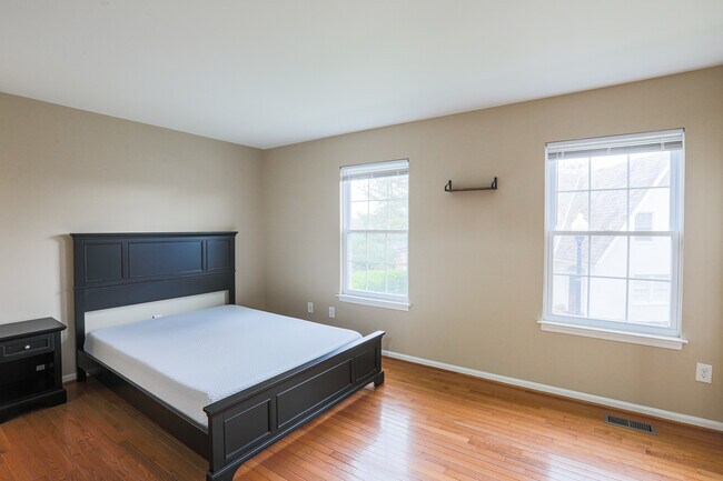 Foto del edificio - 1020 Dartmouth Glen Way