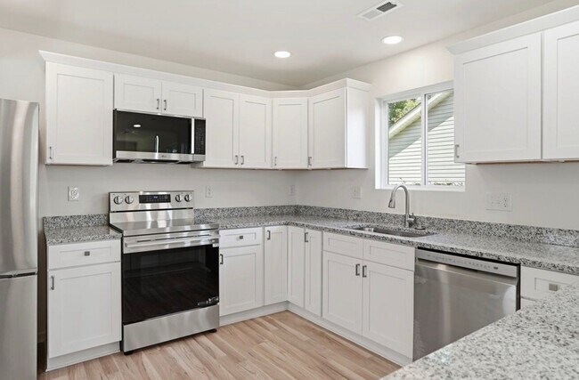 Foto del edificio - 516 Singletary St SE