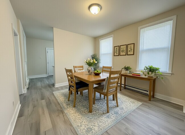 Building Photo - 5635 Hadfield St