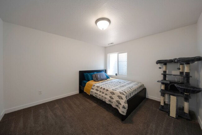 Building Photo - 5659 Coastal Ridge Ln