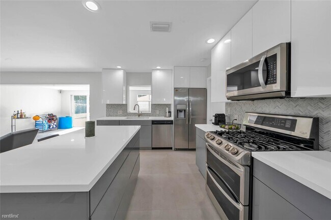 Foto del edificio - 2 br, 2 bath House - 1190 SW 14th Dr