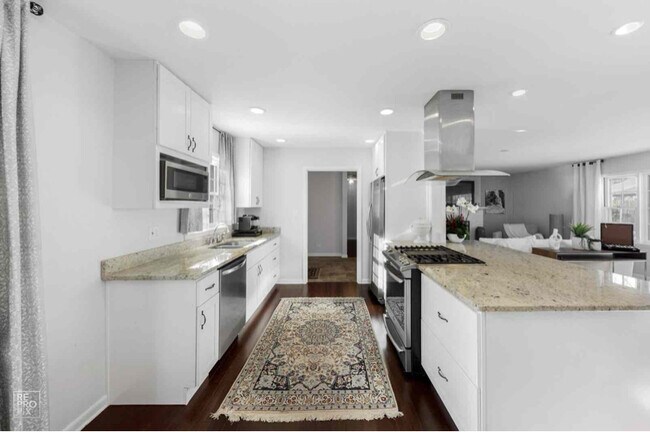 Building Photo - 409 Bridle Ln